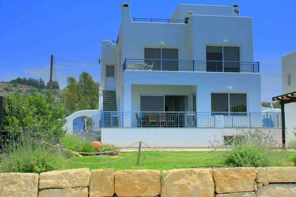 Blue Coral Beach Villas Пафос Экстерьер фото
